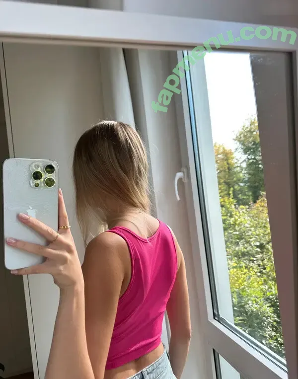 Vinted/eBay nude photo #0165 (Vinted/eBay)