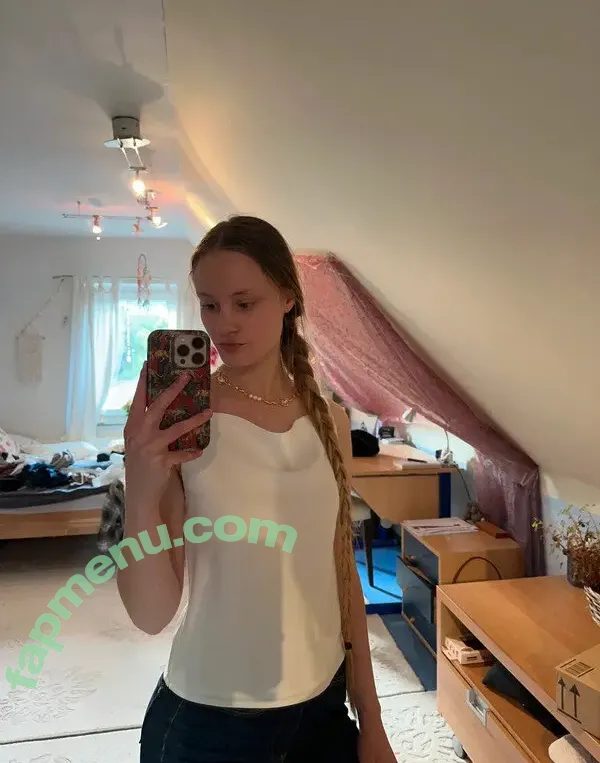 Vinted/eBay nude photo #7252 (Vinted/eBay)