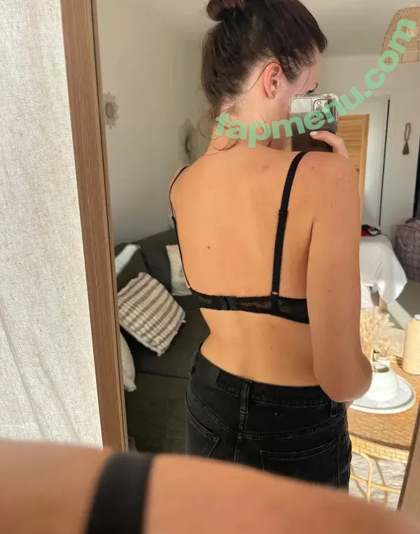 Vinted/eBay nude photo #7566 (Vinted/eBay)