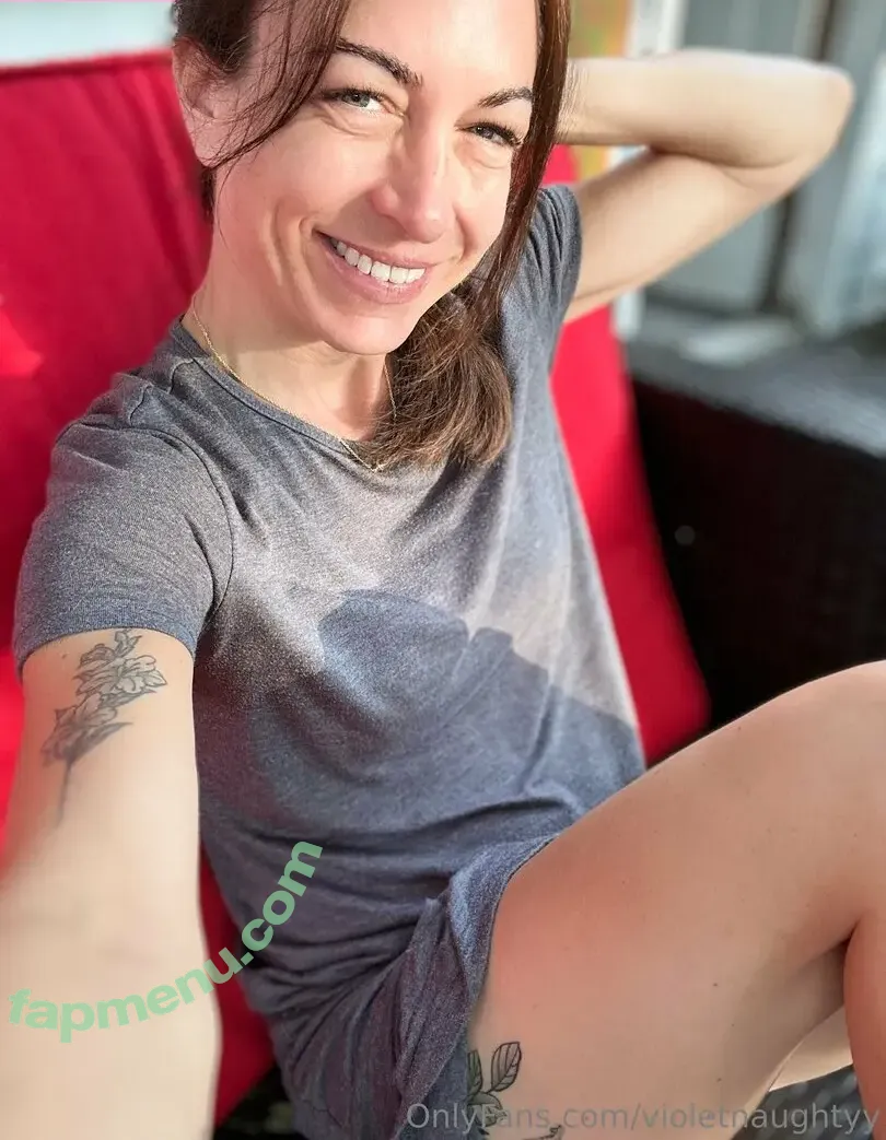 violetnaughtyy nude photo #0028 (violetnaughtyy)