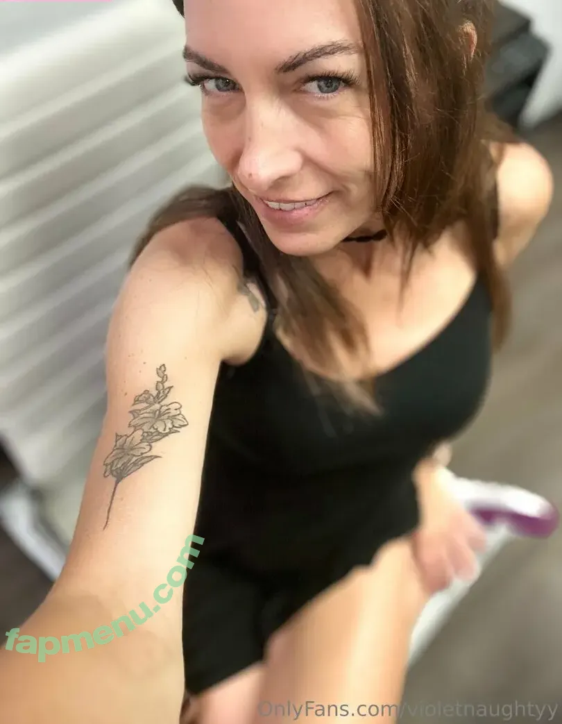 violetnaughtyy nude photo #0032 (violetnaughtyy)