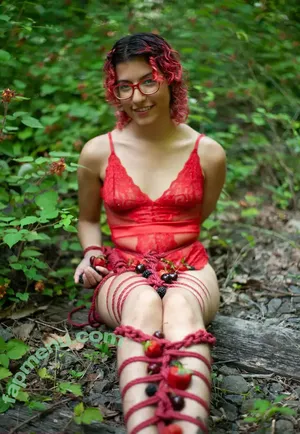  nude photo #0004
