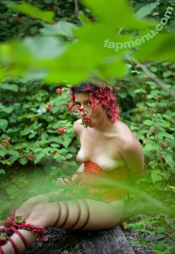violettethorne nude photo #0015 (violettethorne)