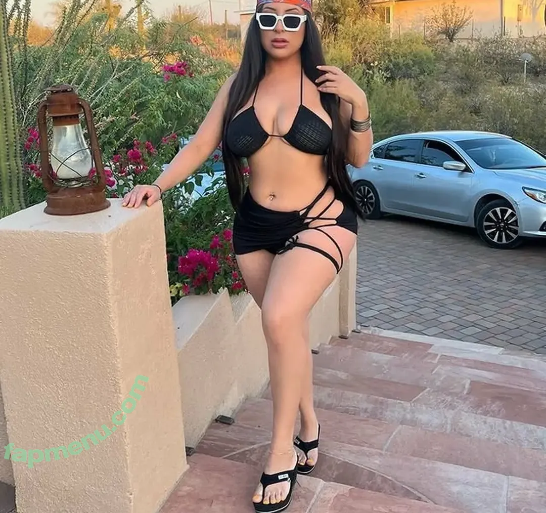 Viridiana Arias nude photo #0001 (Viridia67463069 / everythingviri / viridianaarias_)