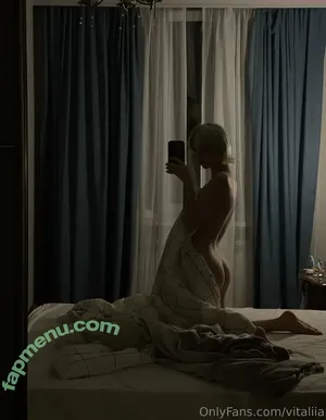  nude photo #0007