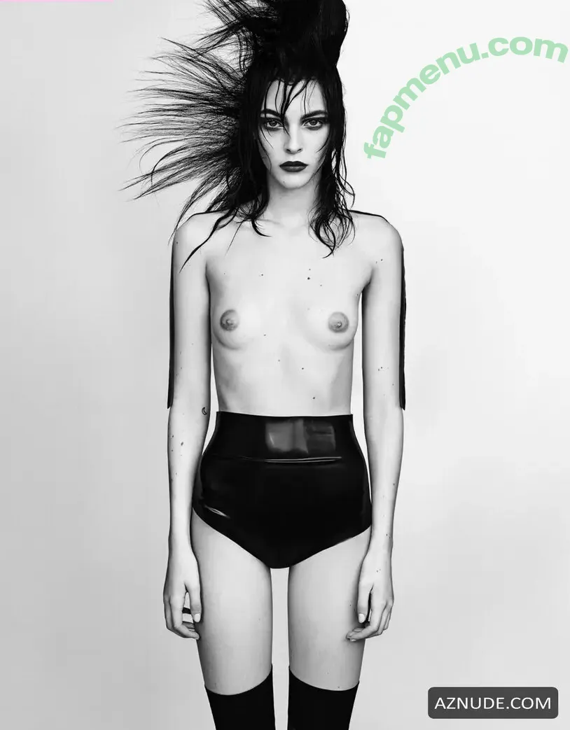 Vittoria Ceretti nude photo #0007 (vittoria)