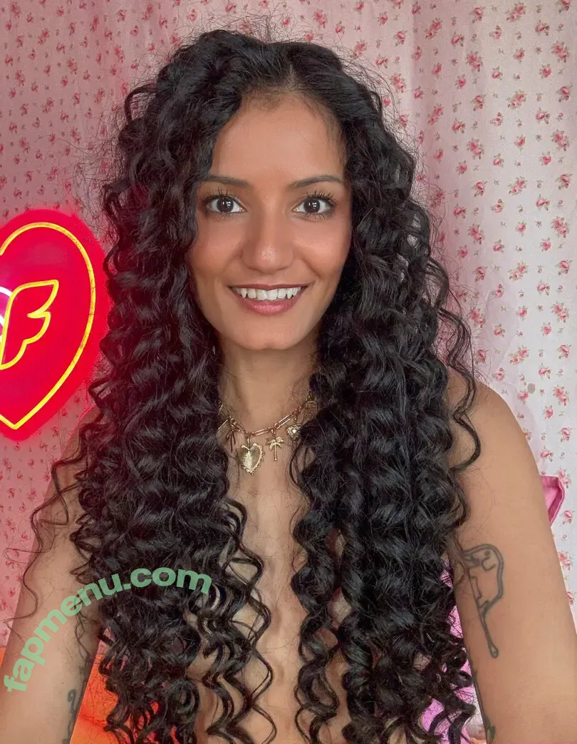 vivaathena nude photo #0002 (vivaathenaxx)