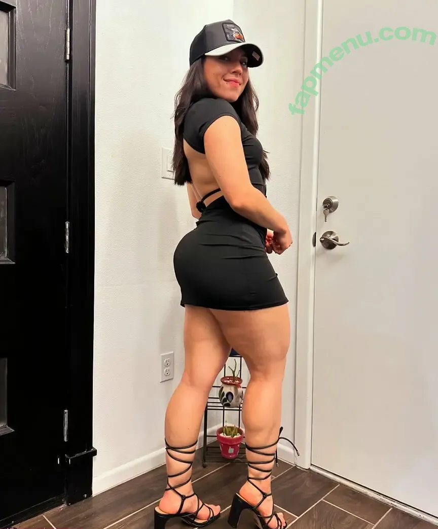 Vivian Saldana nude photo #0030 (vivi.anne.fitt)