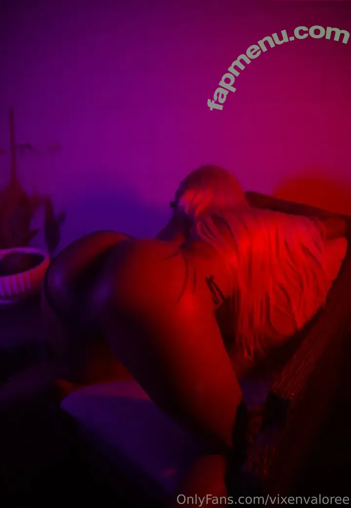 vixenvaloree nude photo #0006 (drippynyahh)