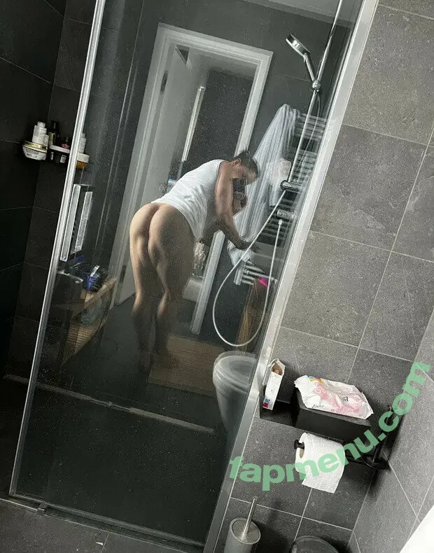 Vladislava Galagan nude photo #0012 (vladigalagan)