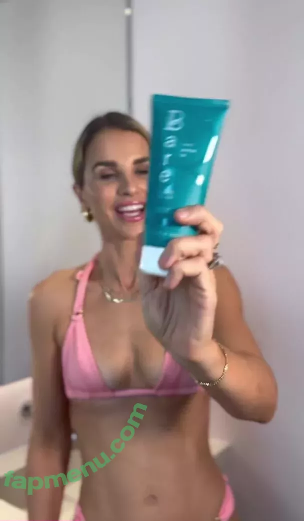 Vogue Williams nude photo #0111 (voguewilliams)