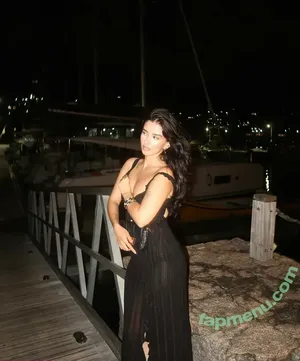 Vrinda Suri / vrindasurii nude photo #0058
