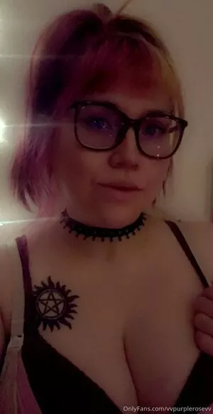 vvpurplerosevv / manwhosmile nude photo #0012