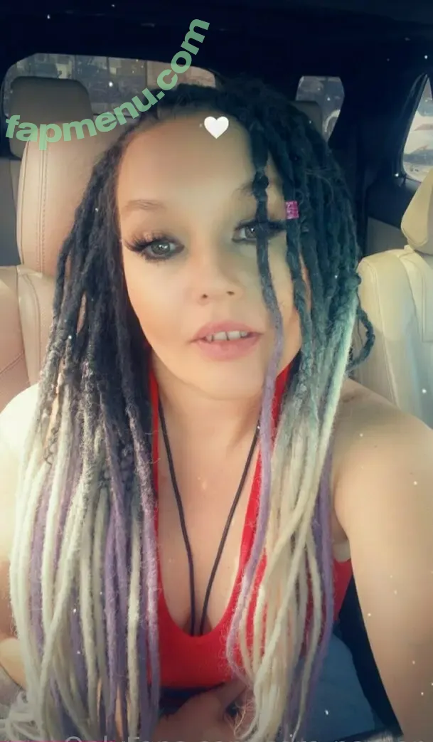 vyxenrae nude photo #0022 (vyxenah)