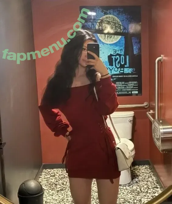 Vyxia Vyxphan nude photo #0240 (vyxphan)