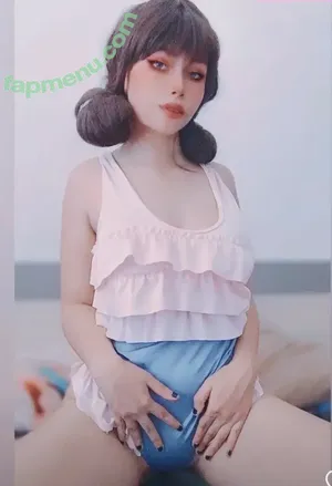 Waifu_tsumugi / i_am_tsumugi nude photo #0001