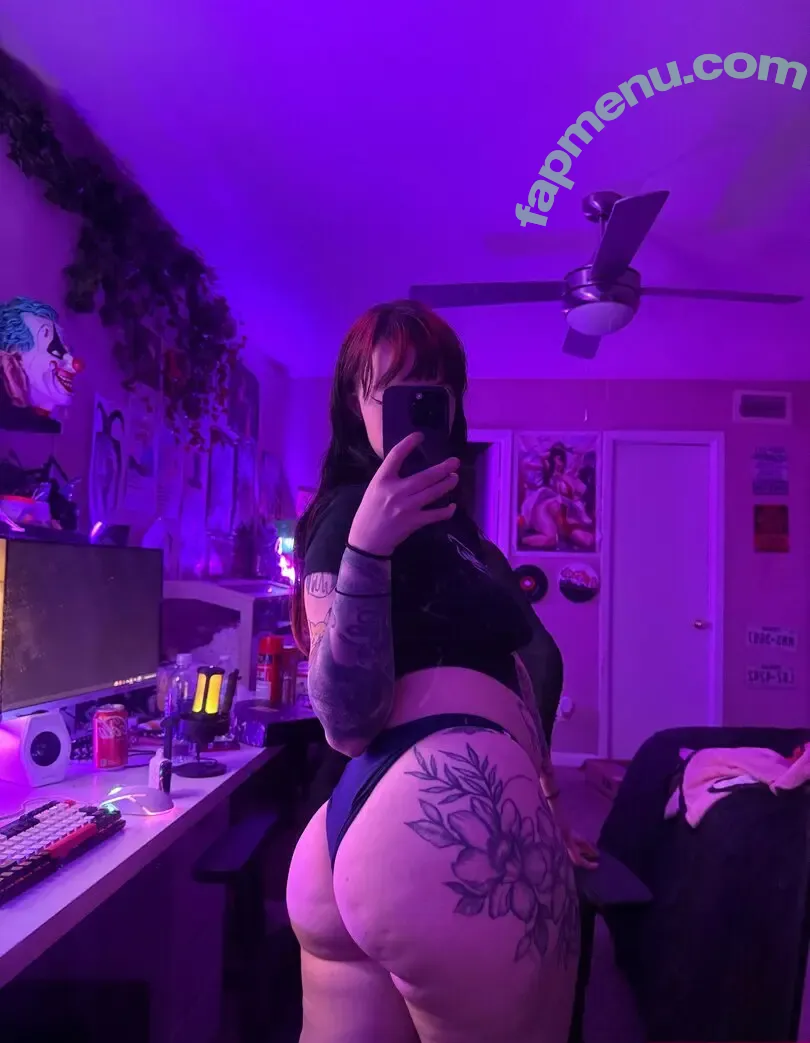 waifukrissylol nude photo #0013 (waifukrissyxoxo)