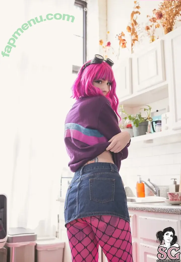 WalkingWoounded nude photo #0132 (Sky Graves / WooundedWaifu / walkingwoundedoh)