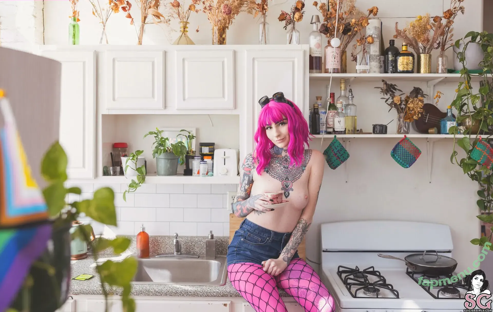 WalkingWoounded nude photo #0142 (Sky Graves / WooundedWaifu / walkingwoundedoh)