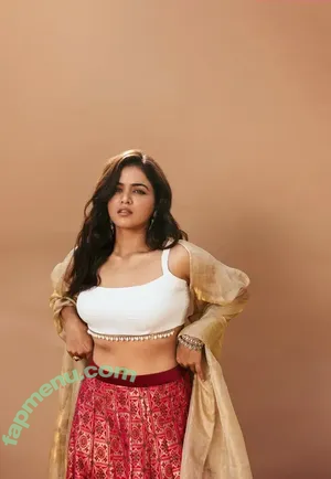 Wamiqa Gabbi / wamiqagabbi nude photo #0030
