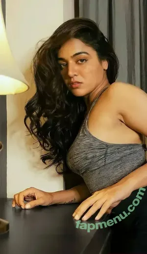 Wamiqa Gabbi / wamiqagabbi nude photo #0055