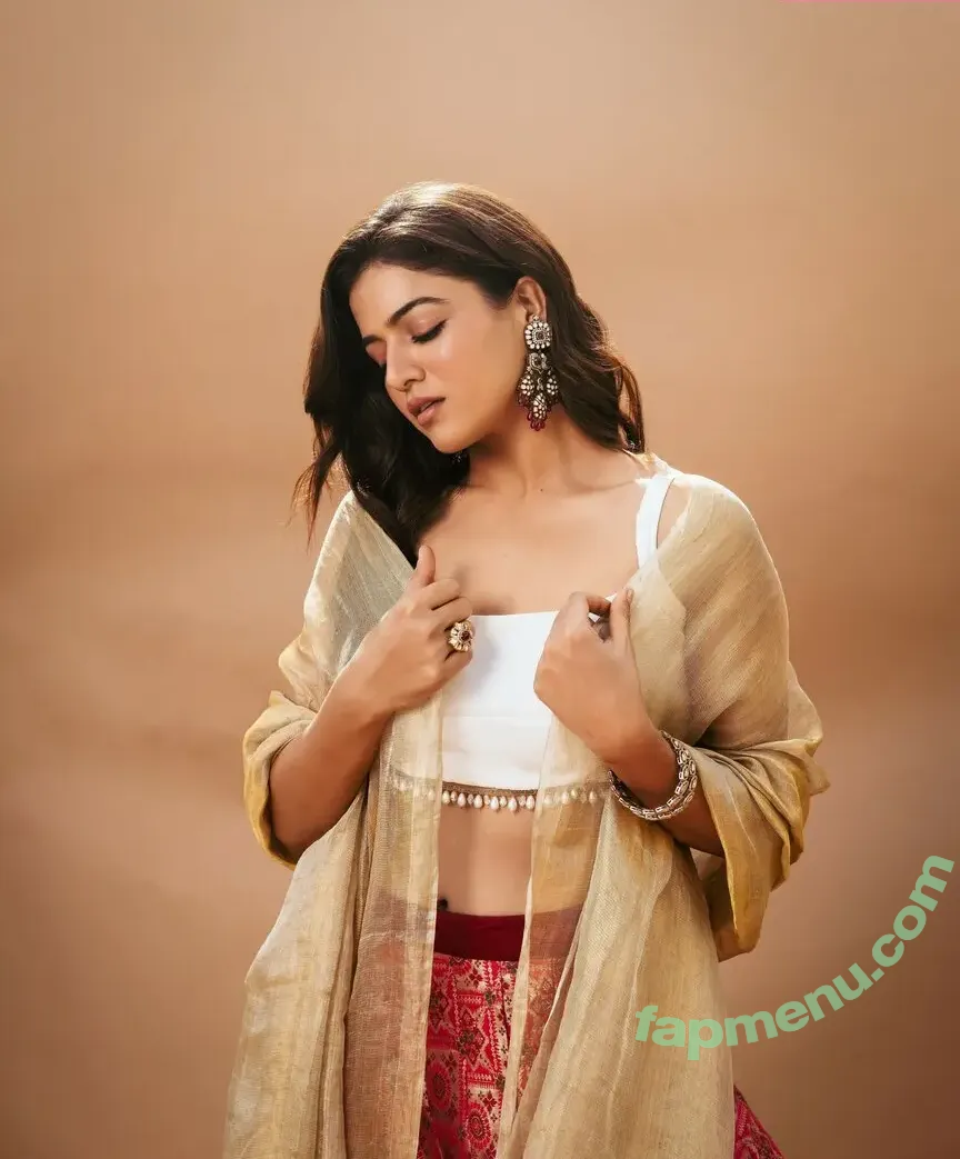 Wamiqa Gabbi nude photo #0038 (wamiqagabbi)