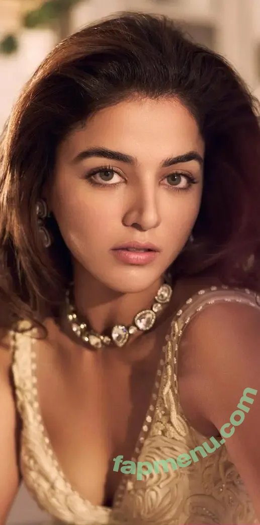 Wamiqa Gabbi nude photo #0046 (wamiqagabbi)