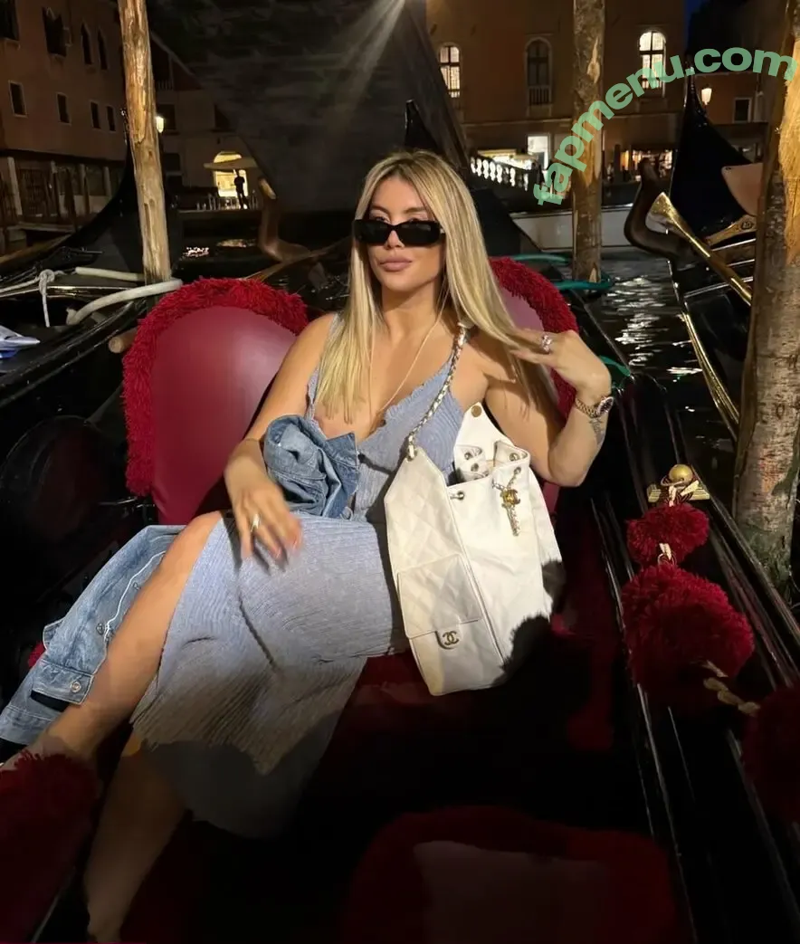 Wanda Nara nude photo #1195 (Icardi / badbitchwan / wanda_nara)