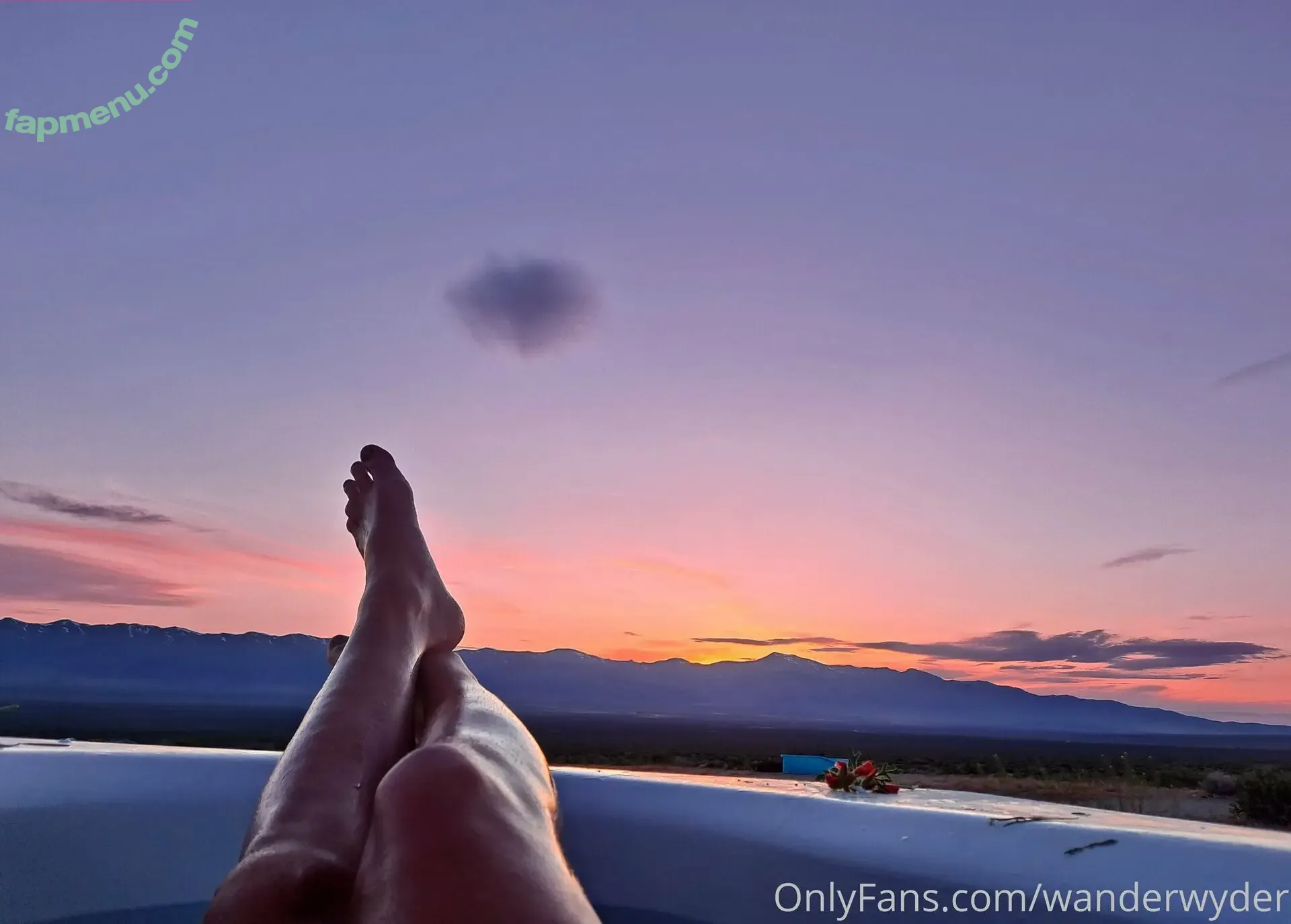 wanderwylder nude photo #0004 (wander.wilder)
