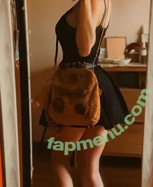 Watermelow ASMR / soymelow nude photo #0003