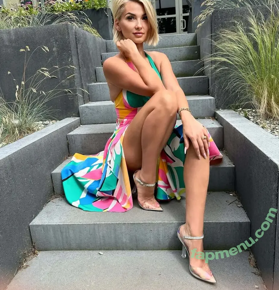 weronipeperoni nude photo #0010 (weraweroni)