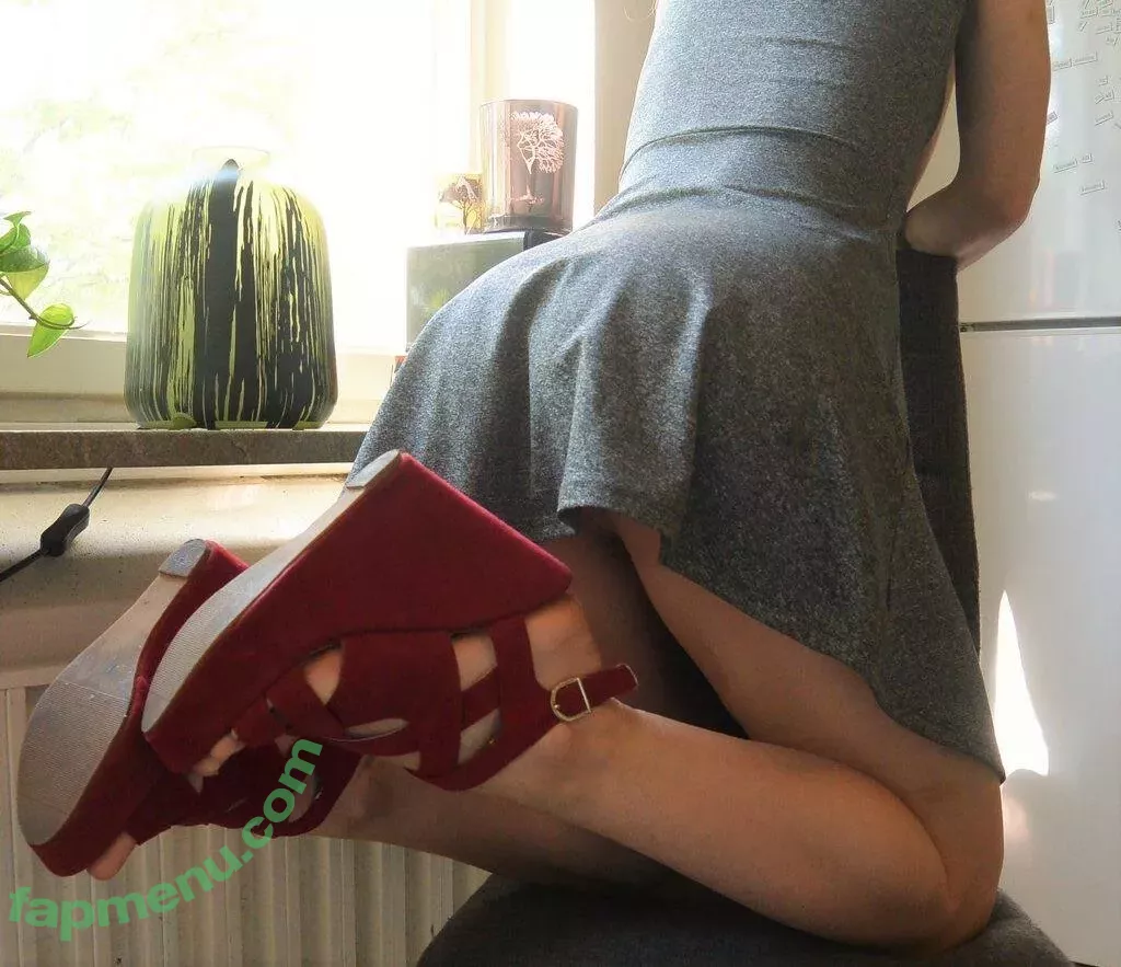Whatever_girl nude photo #0073 (TheOneWhatever / Whatever Girl / WhateverGirl / thewhatevergirl.official)