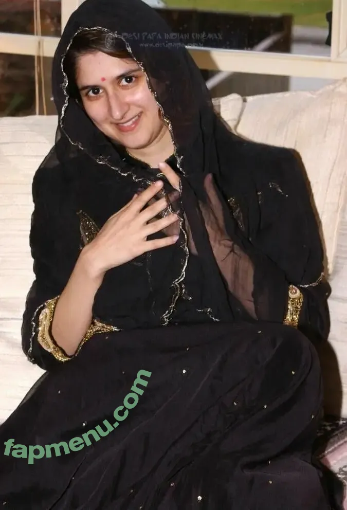Who is this? nude photo #1095 (Identify unknown Hotwives and QoS in here / who.is.this.official)