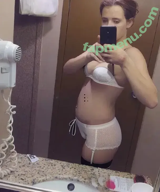 Who is this? nude photo #1175 (Identify unknown Hotwives and QoS in here / who.is.this.official)
