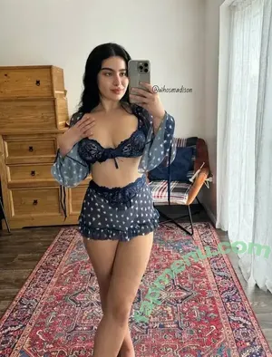 whosmadison / gialoverrr nude photo #0018