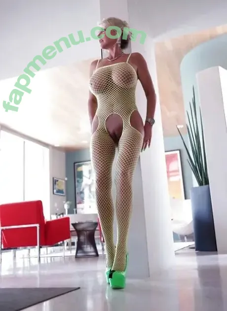 Wifeys World / Sandra Otterson nude photo #0078 (Wifeys World / Sandra Otterson)