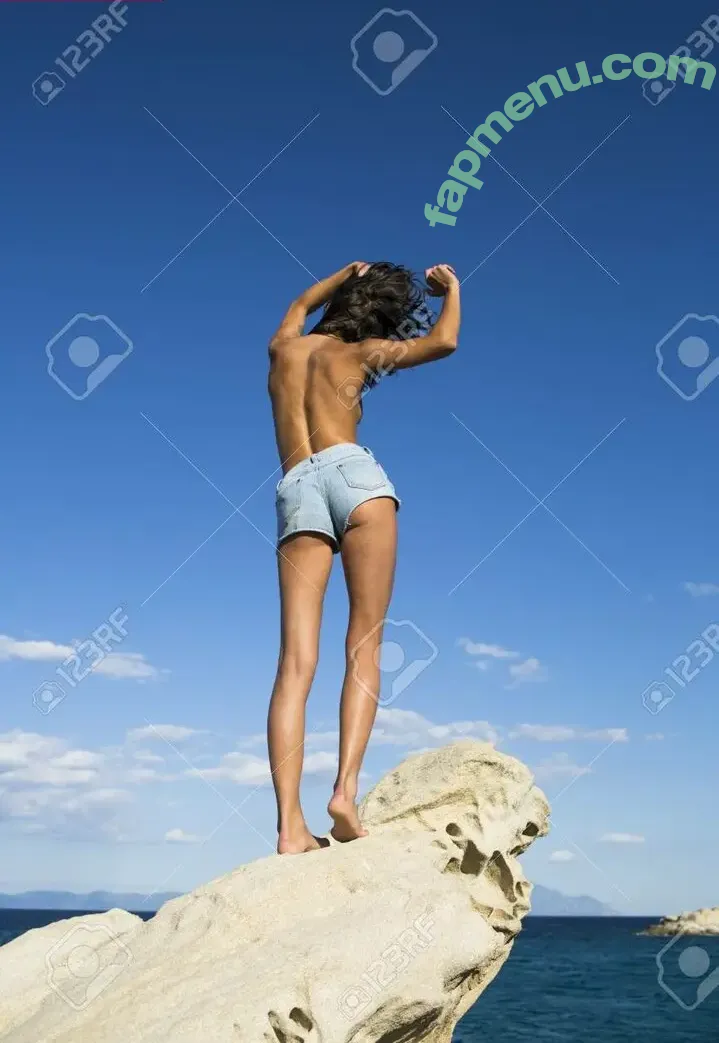 Windy Girl nude photo #0001 (Windy Girl)
