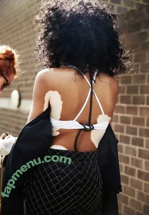 Winnie Harlow / winnieharlow nude photo #0573