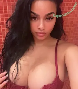 Winny Munhoz / iambadder nude photo #0023
