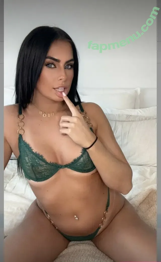 Winter Claire nude photo #0005 (Winterclaire / winterclairee)