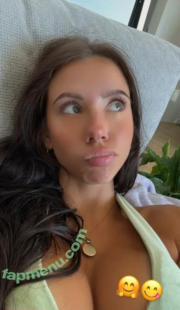 wisnniowa nude photo #0019 (Roksana Wisnniowa)
