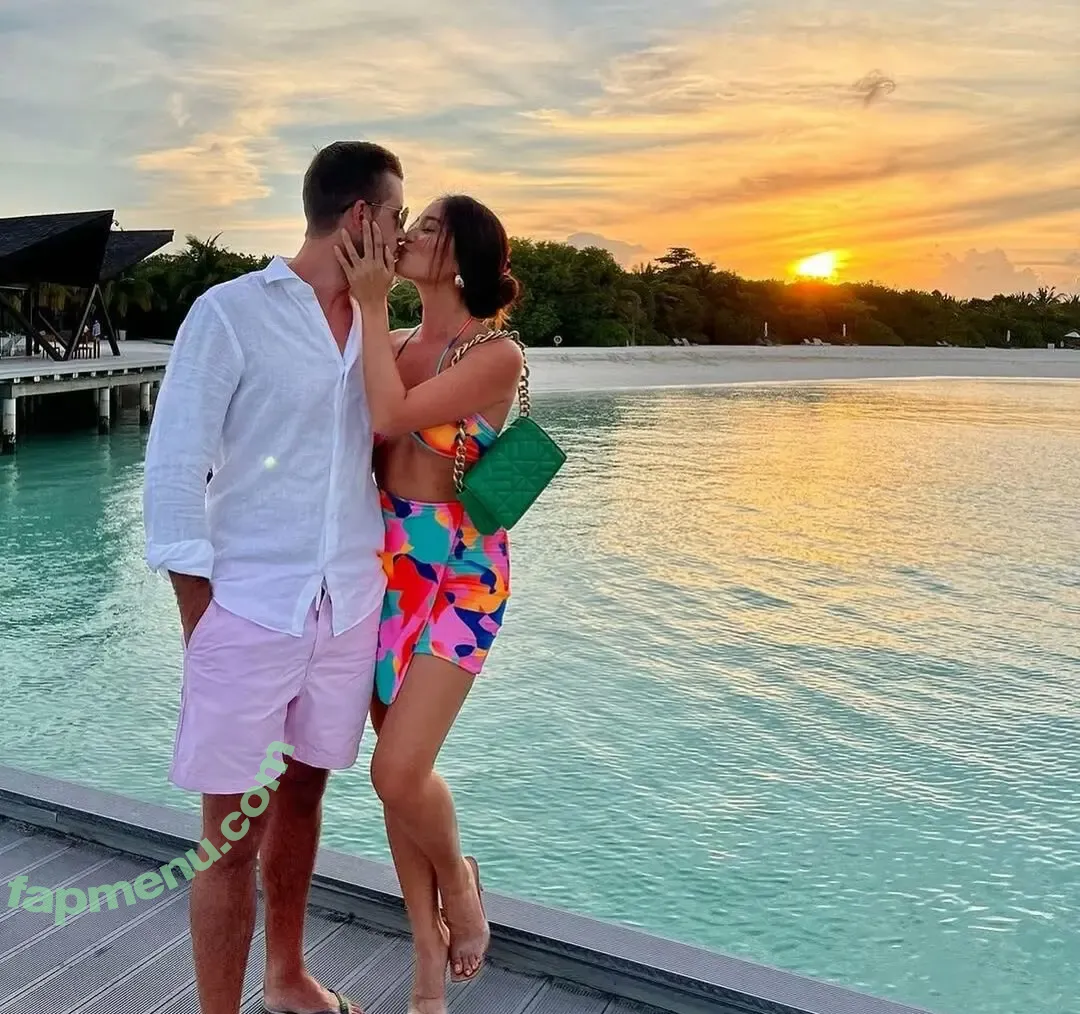 WMAF Alpha Couples nude photo #0021 (lexieemurray)