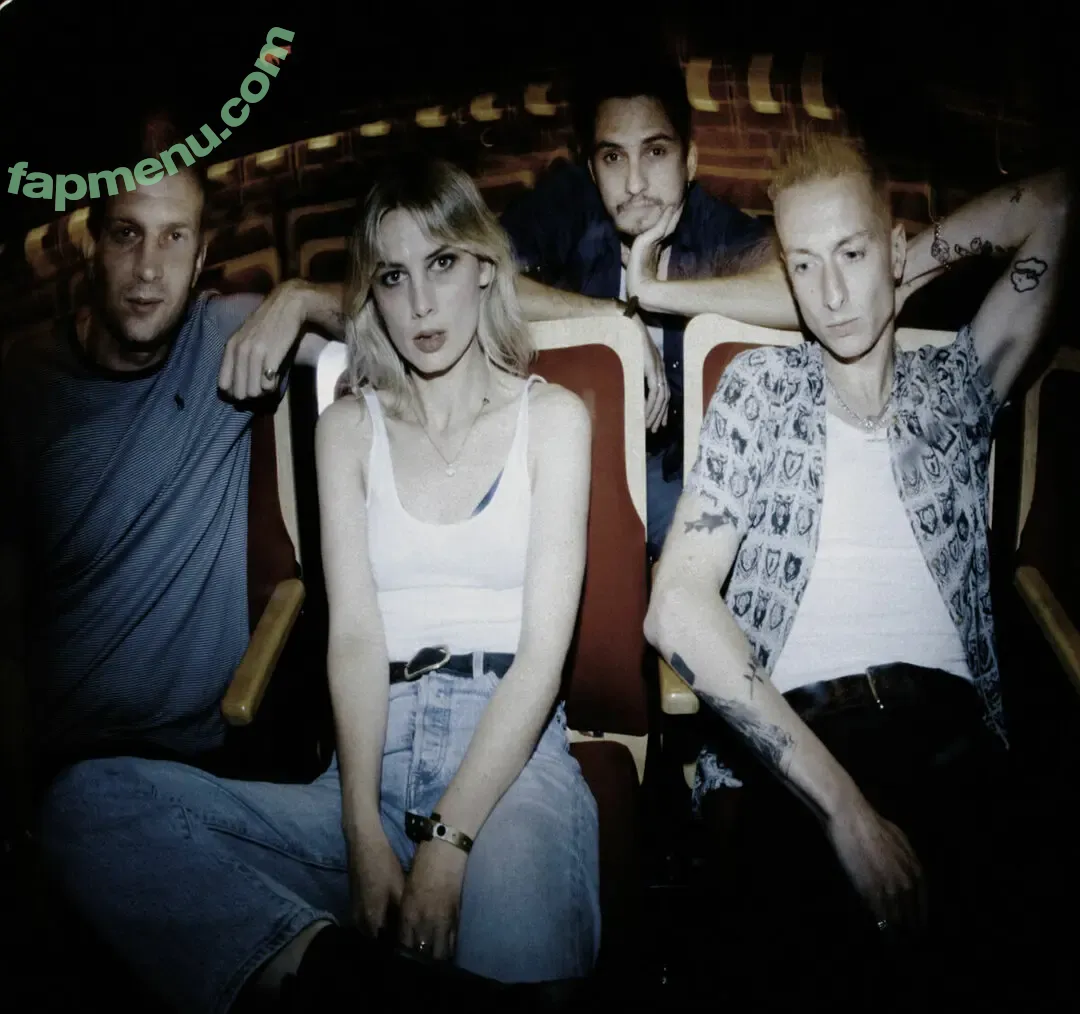 Wolf Alice nude photo #0023 (Wolf Alice)