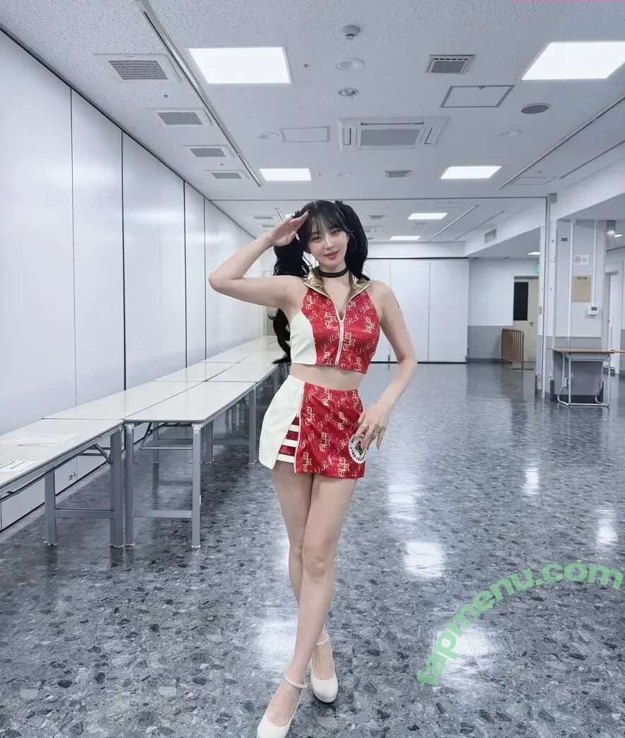 Woohyeon nude photo #0765 (KimWooHye0n / Leeheeeun / woohye0n)