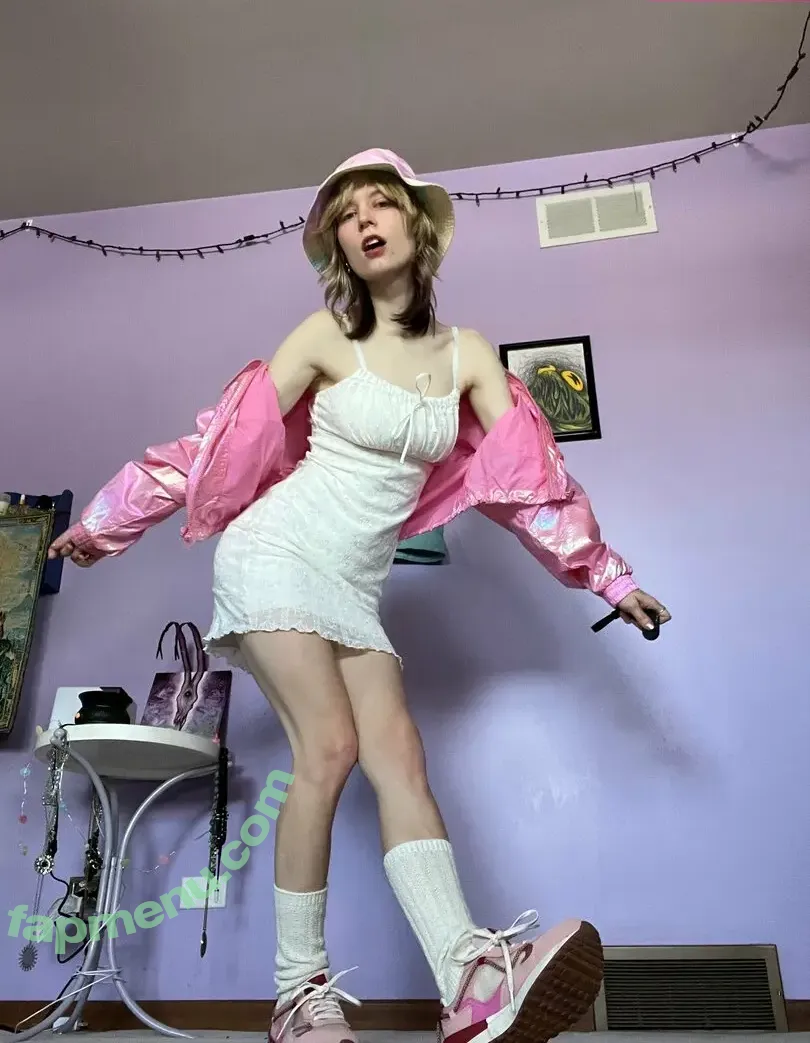 wootsiefootsie nude photo #0018 (wootiewootie_woo)