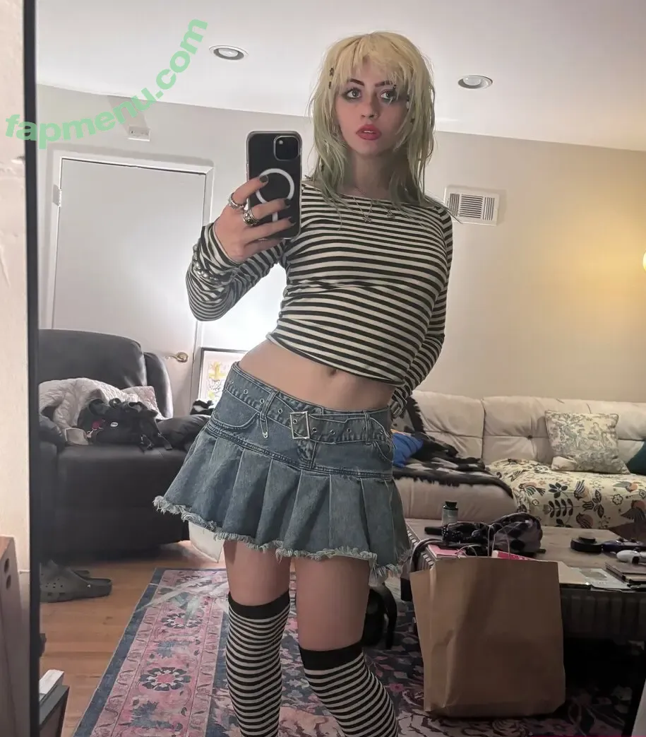 wormsheriff nude photo #0126 (Olivia O)