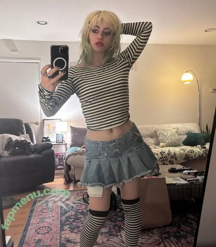 wormsheriff nude photo #0127 (Olivia O)