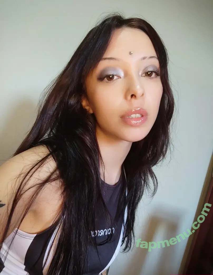 worshipbastet nude photo #0011 (reel)