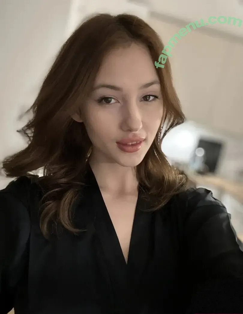 wowyulia nude photo #0003 (wowyulia)
