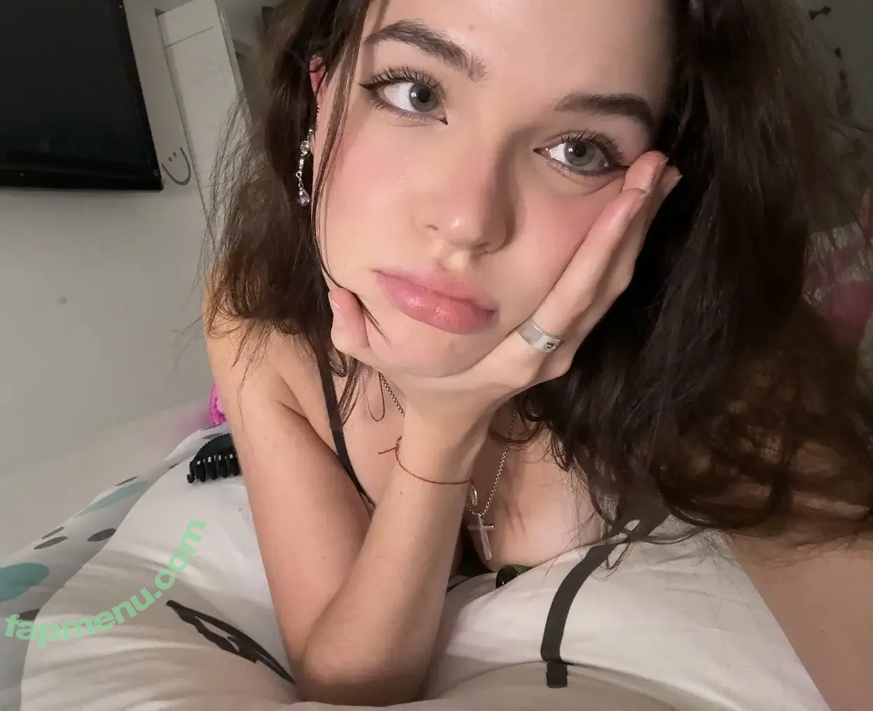 Wunitas nude photo #0005 (Wunitas)